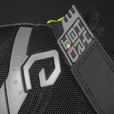 1053-HYBRID-black_close-up_2021_hd_02