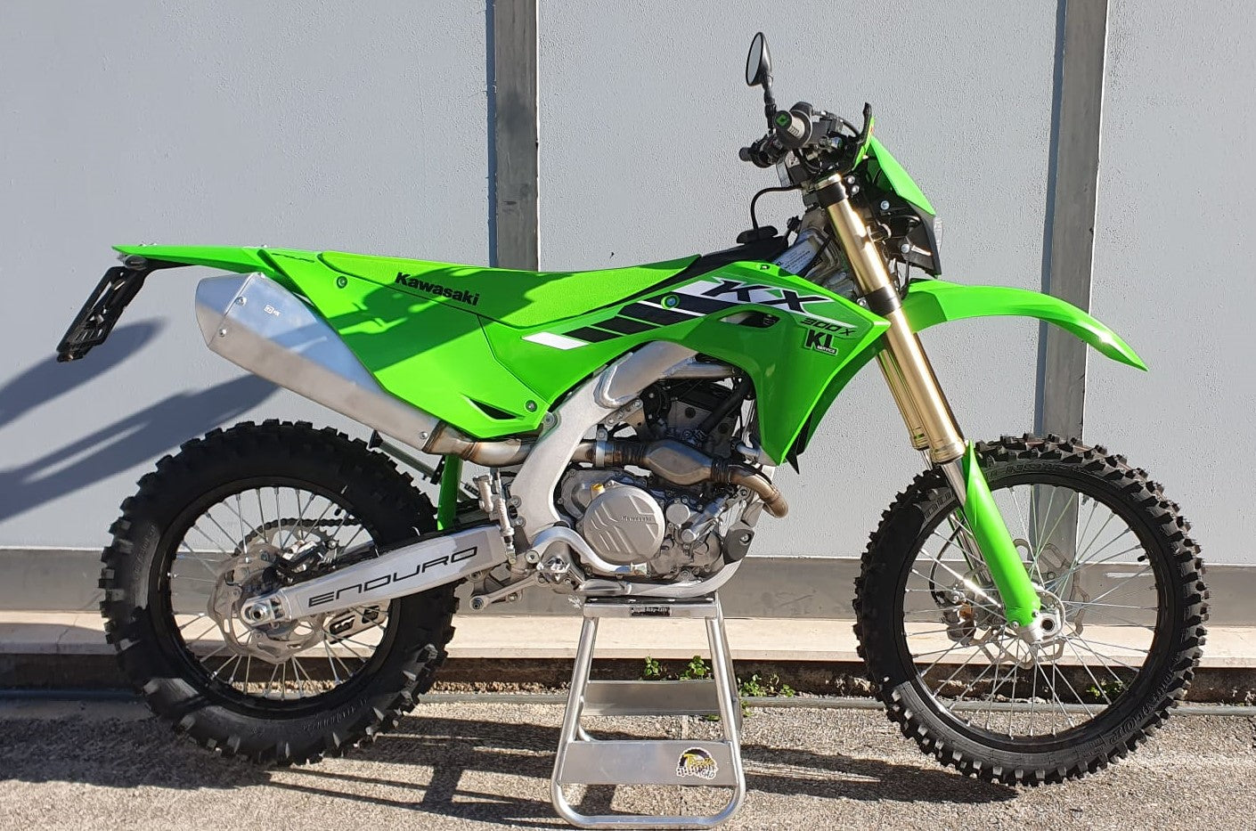 KAWASAKI KX 300 X MY'25  doppia omologazione (enduro e motard)